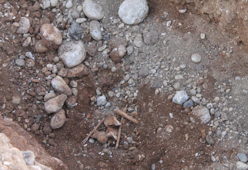 IZ od Kordića traži ekshumaciju posmrtnih ostataka s lokaliteta Lakišića harema  
